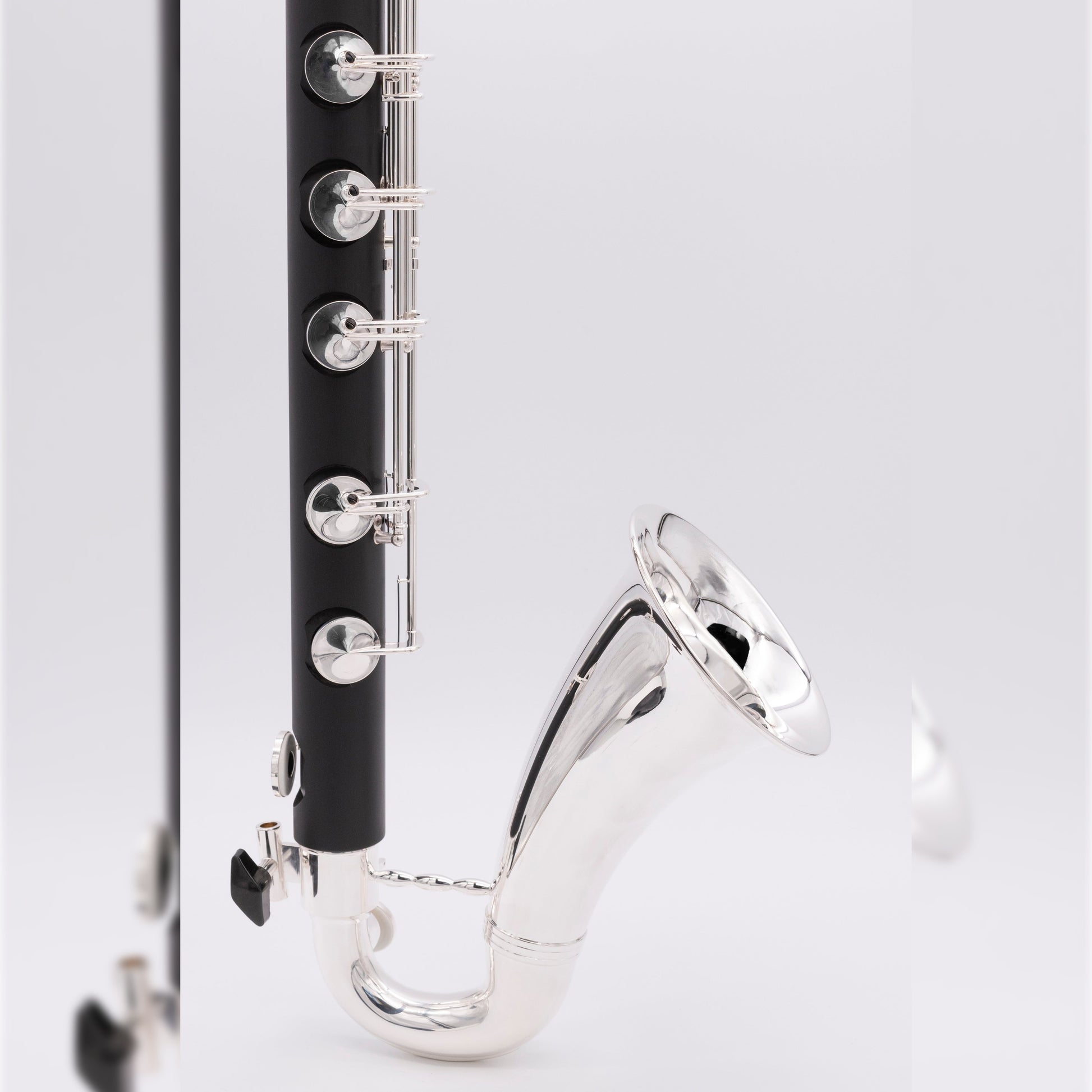 closeup of lower joint right side keys