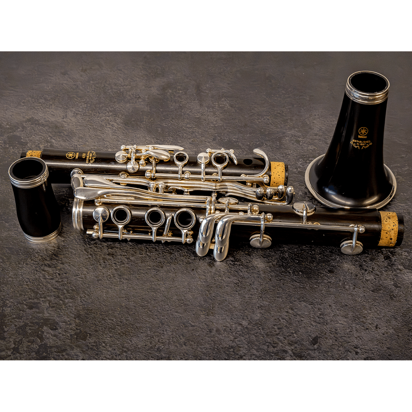Yamaha 650 Bb Clarinet - disassembled joints grouped together