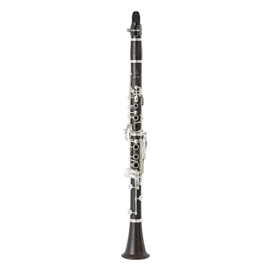 Full length photo of Uebel Advantage-L clarinet against a white background