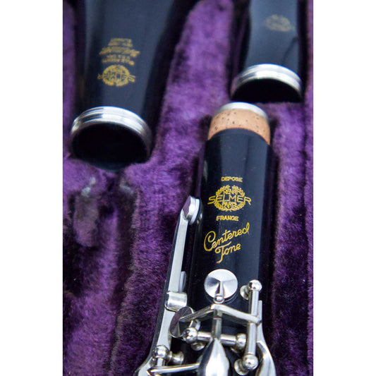 Selmer Centered Tone Bb Clarinet Pre-Owned Closeup of Logo