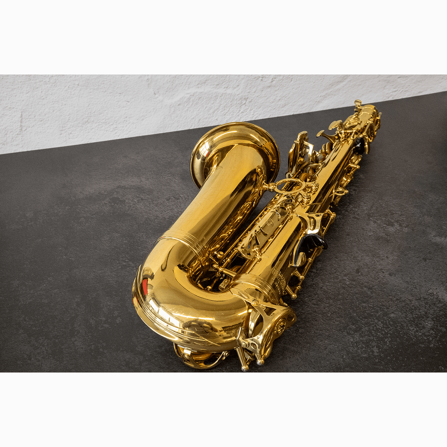 Selmer Paris Mark VII - bottom-up view of left side mechanisms 