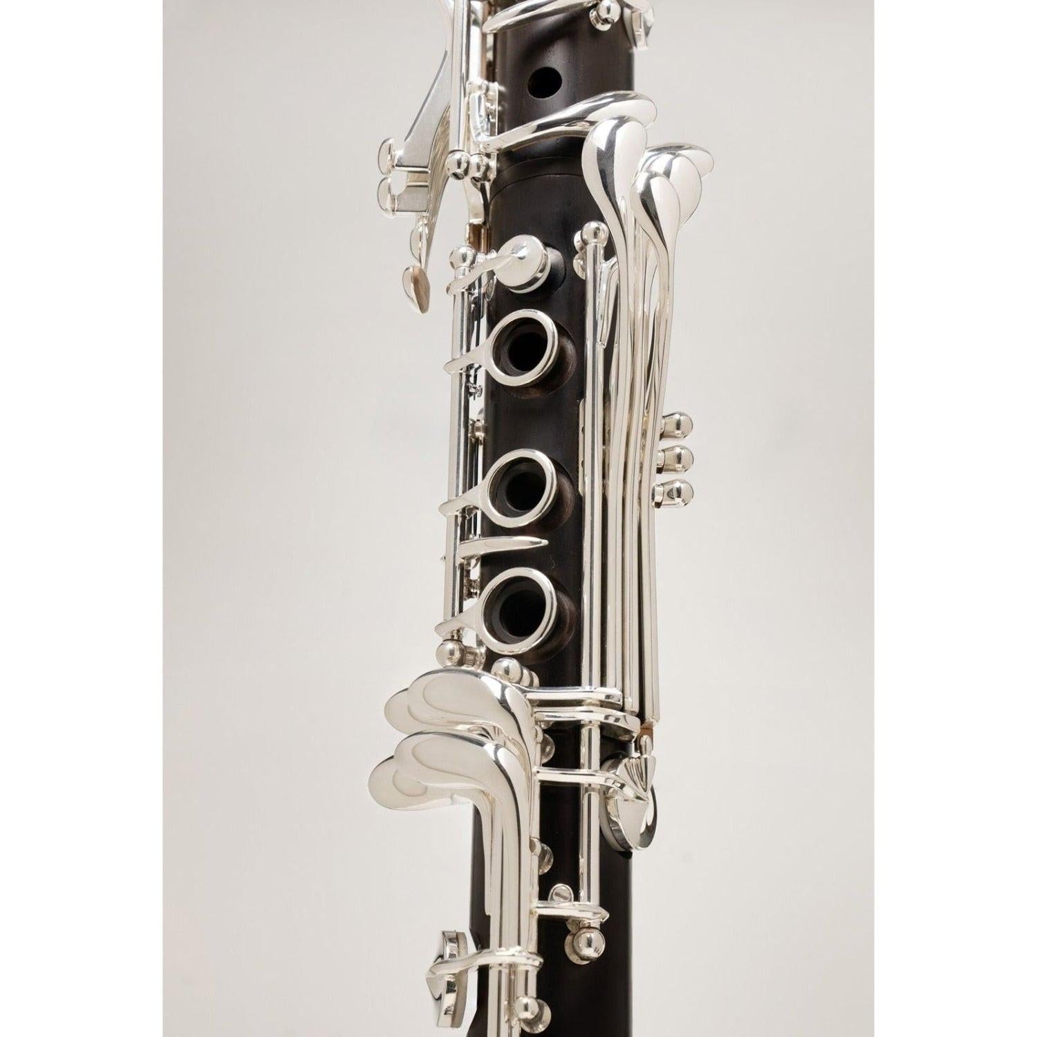 closeup of lower joint keys