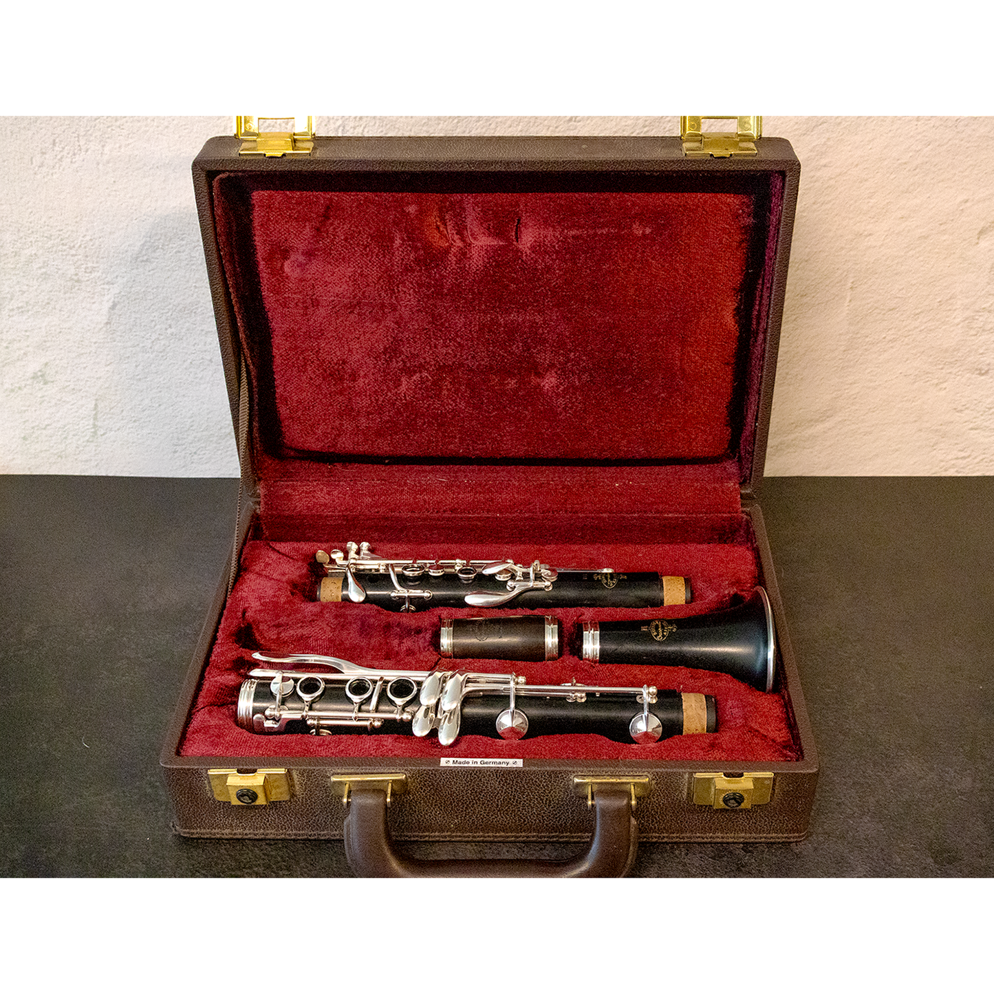 Buffet Crampon E11 Bb Clarinet - open case view with disassembled instrument inside