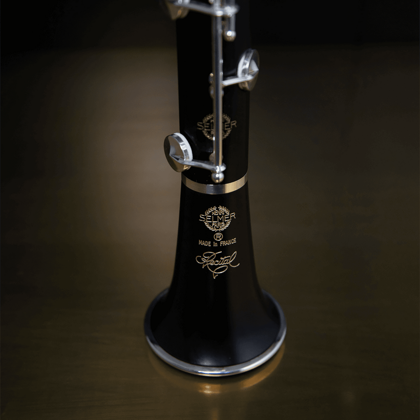 Selmer Paris Recital Bb Clarinet - bell close up vertical 
