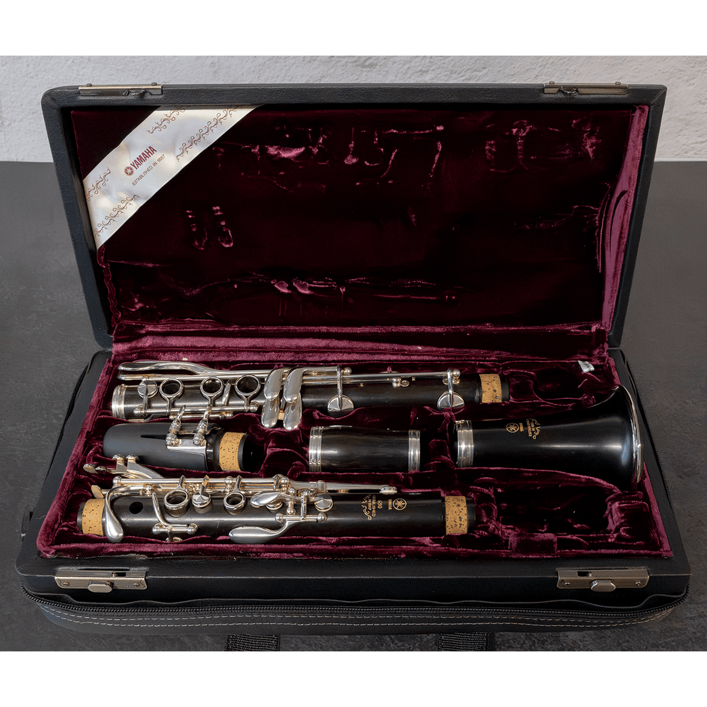 Yamaha 650 Bb Clarinet - disassembled in open case